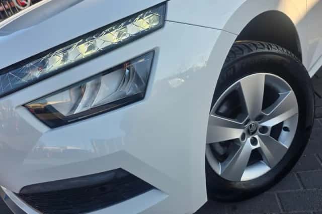 Škoda Kamiq (2020) thumbnail 2