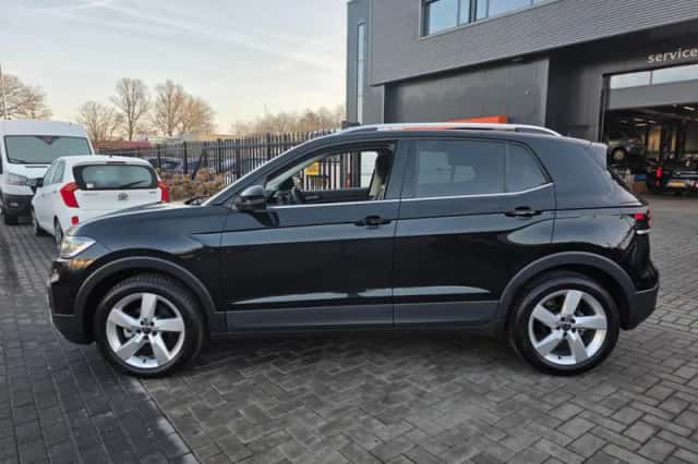Volkswagen T-Cross (2022) thumbnail 2