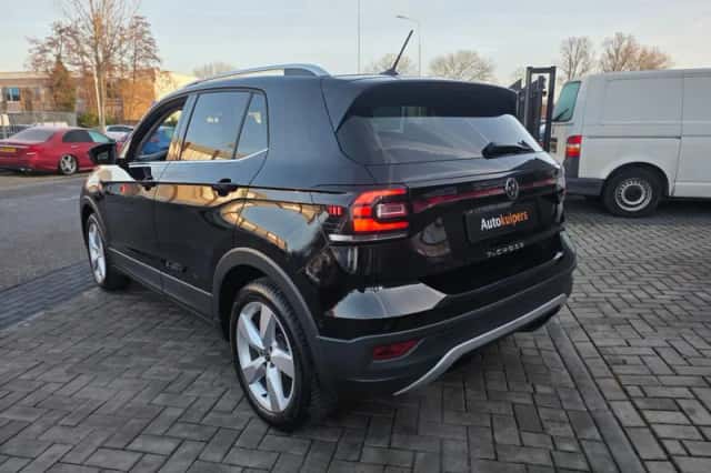 Volkswagen T-Cross (2022) thumbnail 4