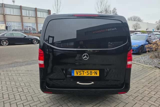 Mercedes-Benz Vito (2023) thumbnail 5