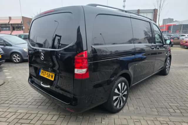 Mercedes-Benz Vito (2023) thumbnail 6