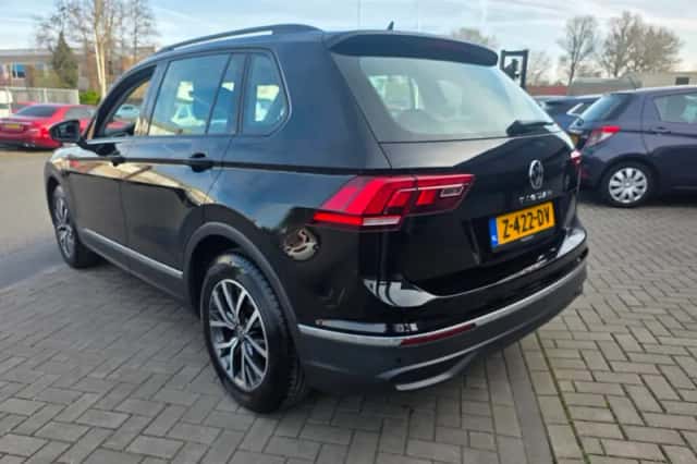 Volkswagen Tiguan (2023) thumbnail 5