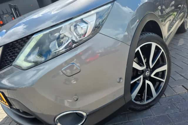 Nissan Qashqai (2017) thumbnail 2
