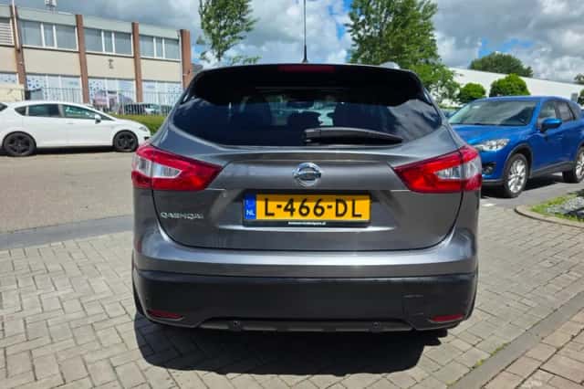 Nissan Qashqai (2017) thumbnail 6