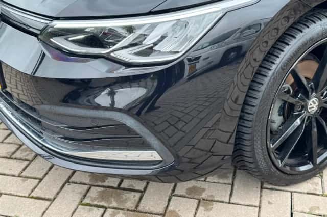 Volkswagen Golf (2021) thumbnail 2