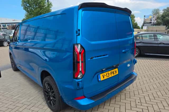 Ford E-Transit (2025) thumbnail 5