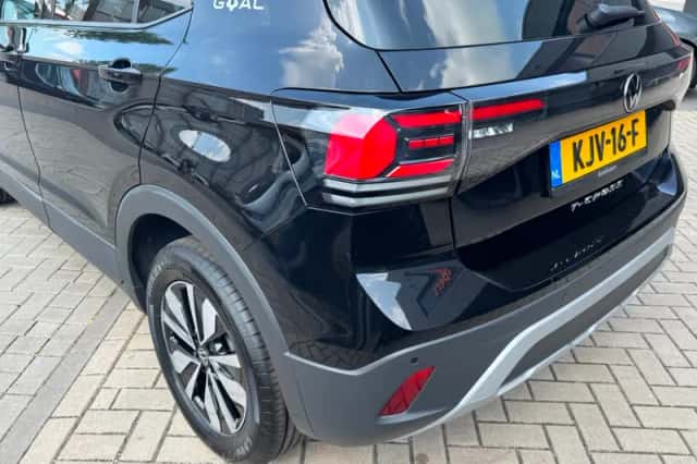 Volkswagen T-Cross (2025) thumbnail 4