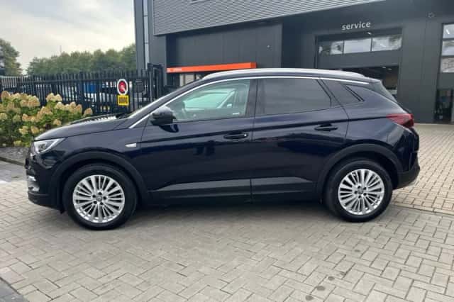 Opel Grandland (2019) thumbnail 2