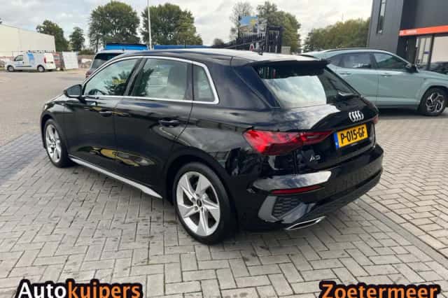 Audi A3 (2022) thumbnail 3