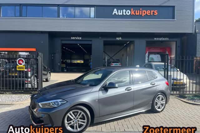 BMW 1-Serie (2021) thumbnail 2