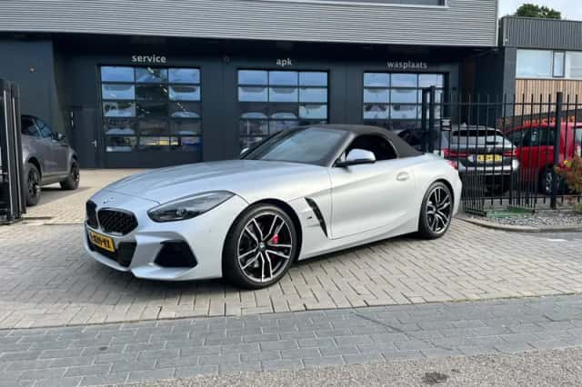 BMW Z4 (2021) thumbnail 2