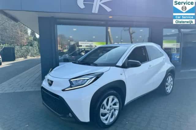 Toyota Aygo X (2025) thumbnail 1