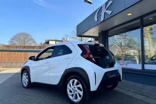 Toyota Aygo X (2025) thumbnail 3