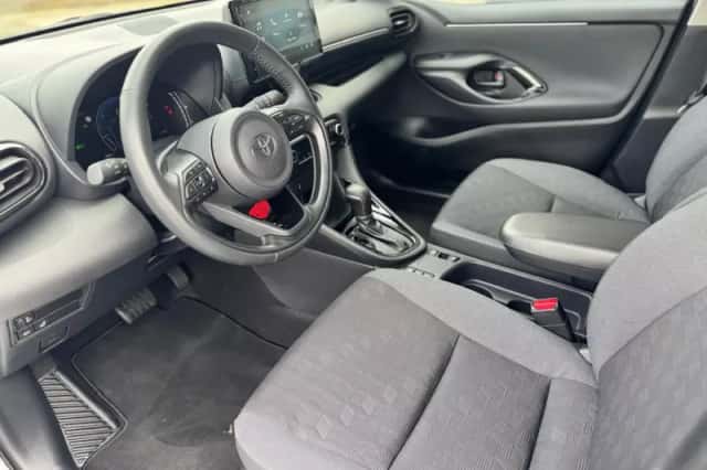 Toyota Yaris (2025) thumbnail 6