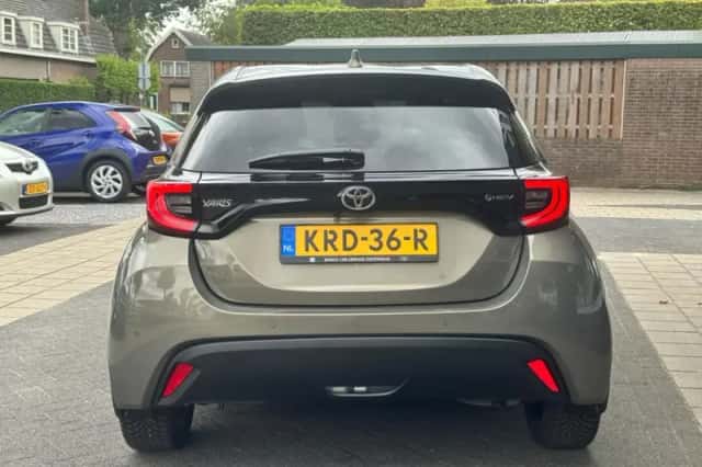 Toyota Yaris (2025) thumbnail 4