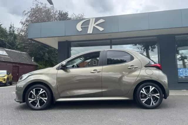 Toyota Yaris (2025) thumbnail 5