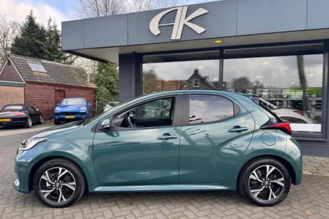 Toyota Yaris (2025) thumbnail 5