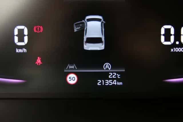 Kia Picanto (2025) thumbnail 6