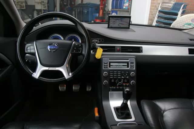 Volvo V70 (2011) thumbnail 4