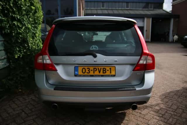 Volvo V70 (2011) thumbnail 5