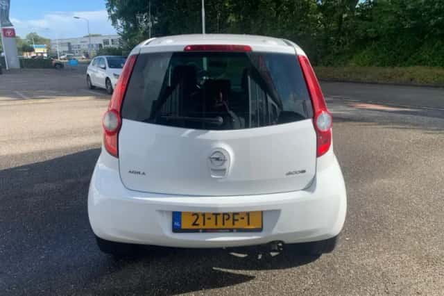 Opel Agila (2012) thumbnail 4