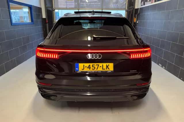 Audi Q8 (2019) thumbnail 5