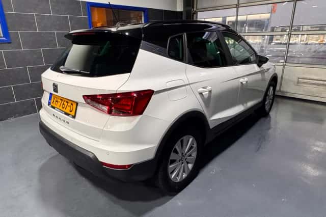SEAT Arona (2019) thumbnail 6