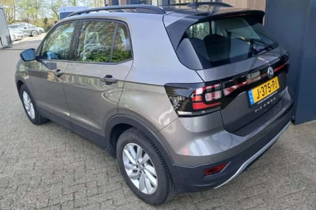 Volkswagen T-Cross (2020) thumbnail 2
