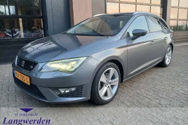 SEAT Leon (2016) thumbnail 1