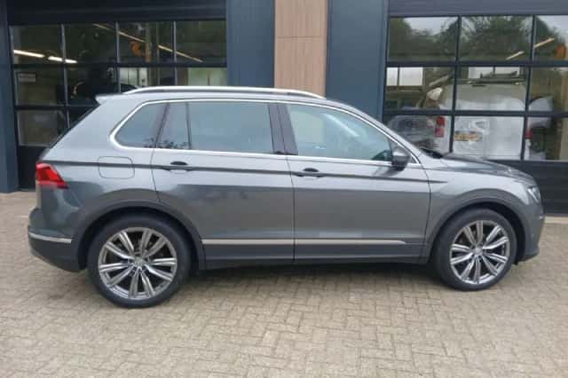 Volkswagen Tiguan (2019) thumbnail 6