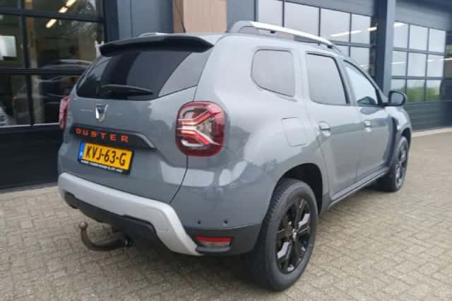 Dacia Duster (2022) thumbnail 4