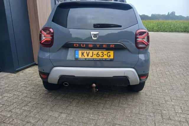 Dacia Duster (2022) thumbnail 5