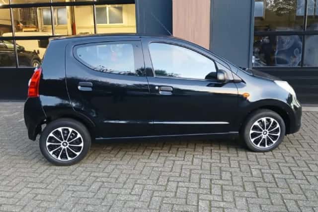 Suzuki Alto (2013) thumbnail 6