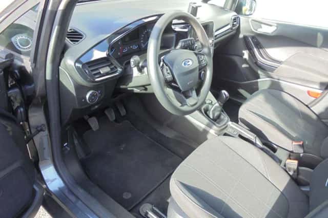 Ford Fiesta (2018) thumbnail 6