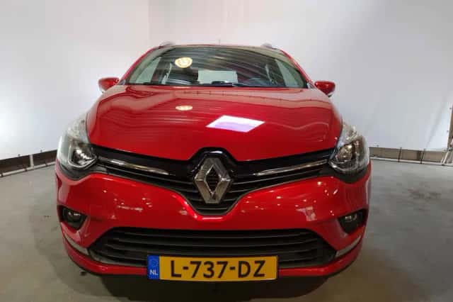 Renault Clio (2019) thumbnail 2