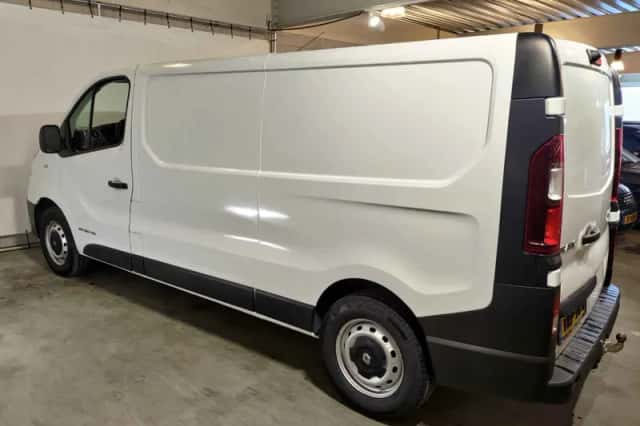 Renault Trafic (2016) thumbnail 6