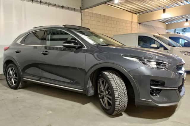 Kia XCeed (2021) thumbnail 3