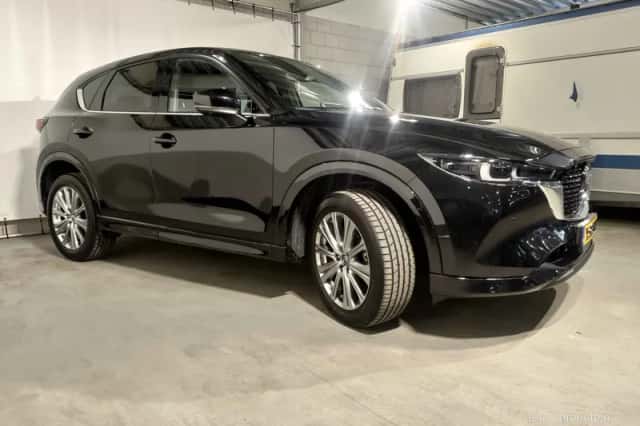 Mazda CX-5 (2023) thumbnail 3