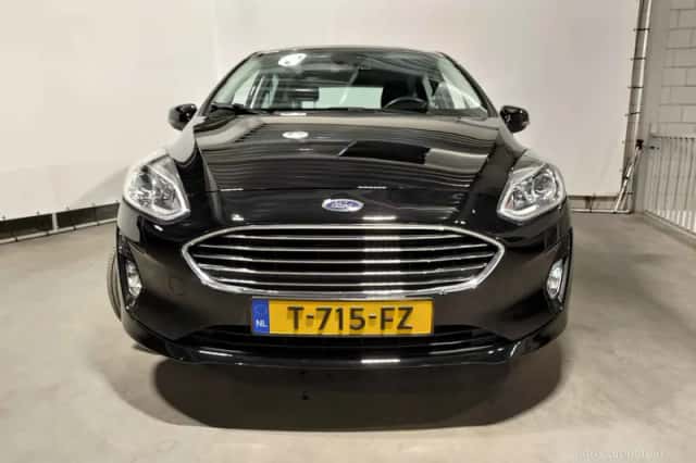 Ford Fiesta (2019) thumbnail 2