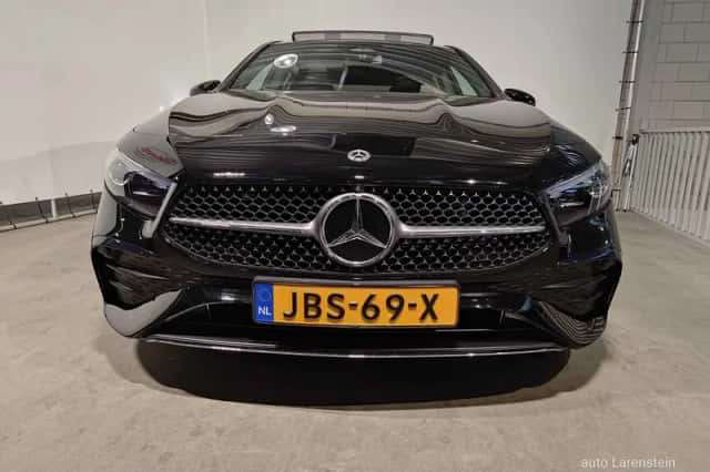Mercedes-Benz A-Klasse (2024) thumbnail 2