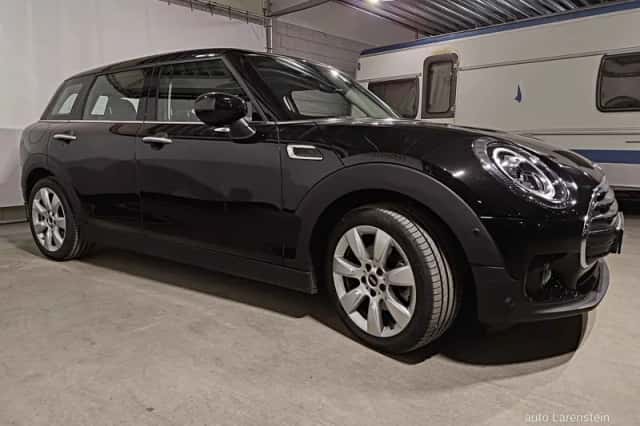 MINI Clubman (2019) thumbnail 3