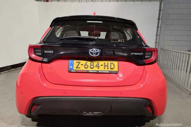 Toyota Yaris (2022) thumbnail 5