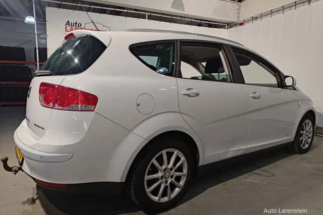 SEAT Altea XL (2012) thumbnail 4