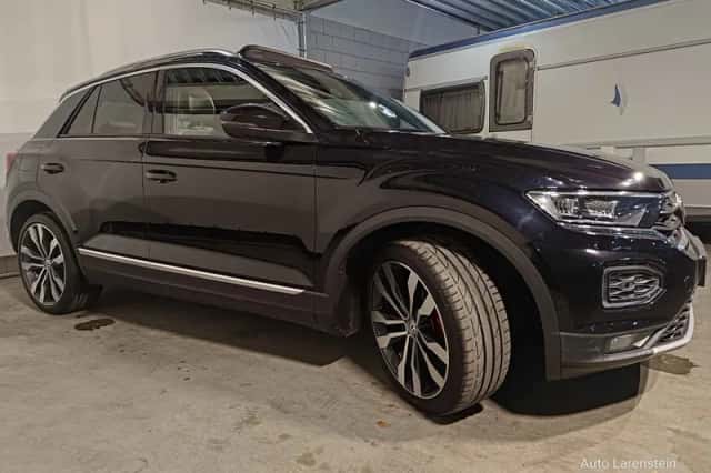 Volkswagen T-Roc (2018) thumbnail 3