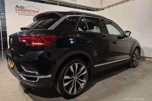 Volkswagen T-Roc (2018) thumbnail 4