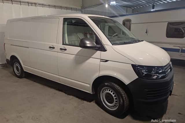 Volkswagen Transporter (2019) thumbnail 3