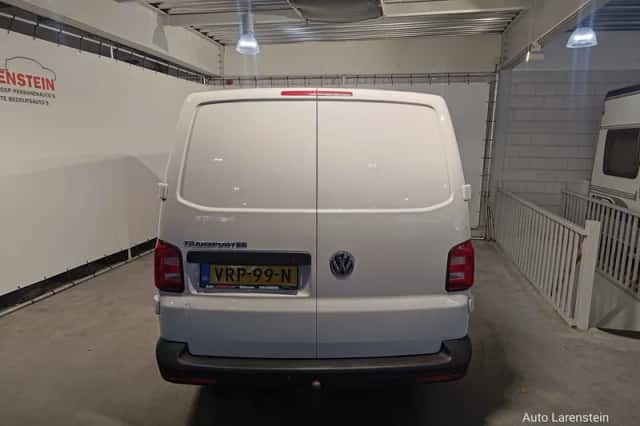 Volkswagen Transporter (2019) thumbnail 5