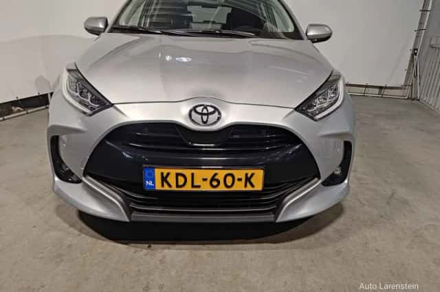Toyota Yaris (2025) thumbnail 5