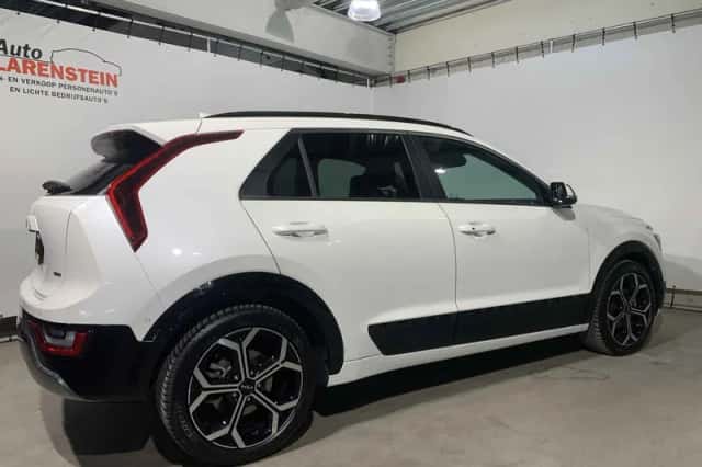 Kia Niro (2022) thumbnail 4