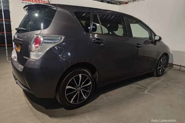 Toyota Verso (2017) thumbnail 4
